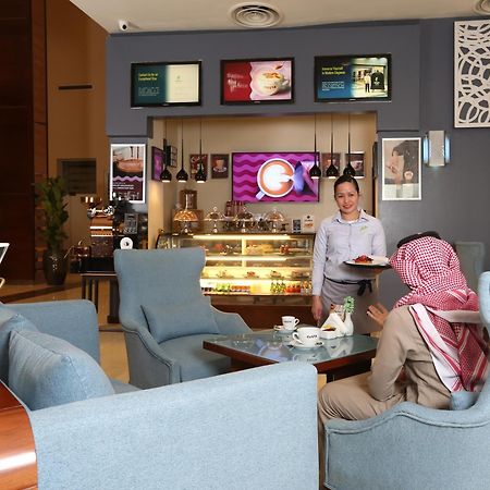 فندق هوليدي ان القصر الرياض المظهر الخارجي الصورة